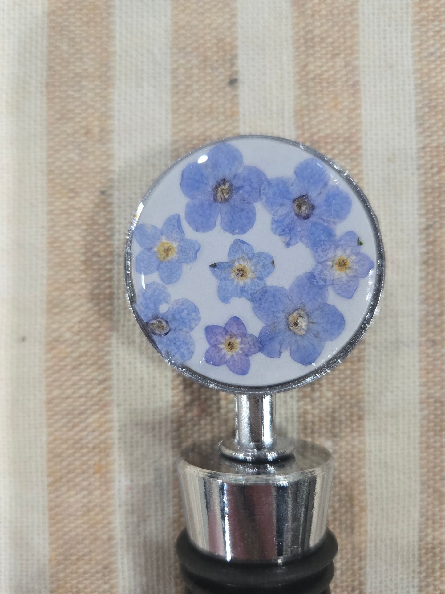 The Archie - Our Forget-Me-Not Wine Stopper - Wholesale