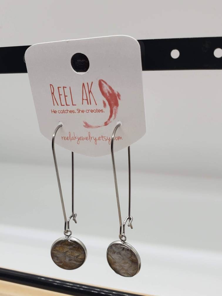 The Mary-Elizabeth - Our Round Salmon Kidney Dangle Earrings